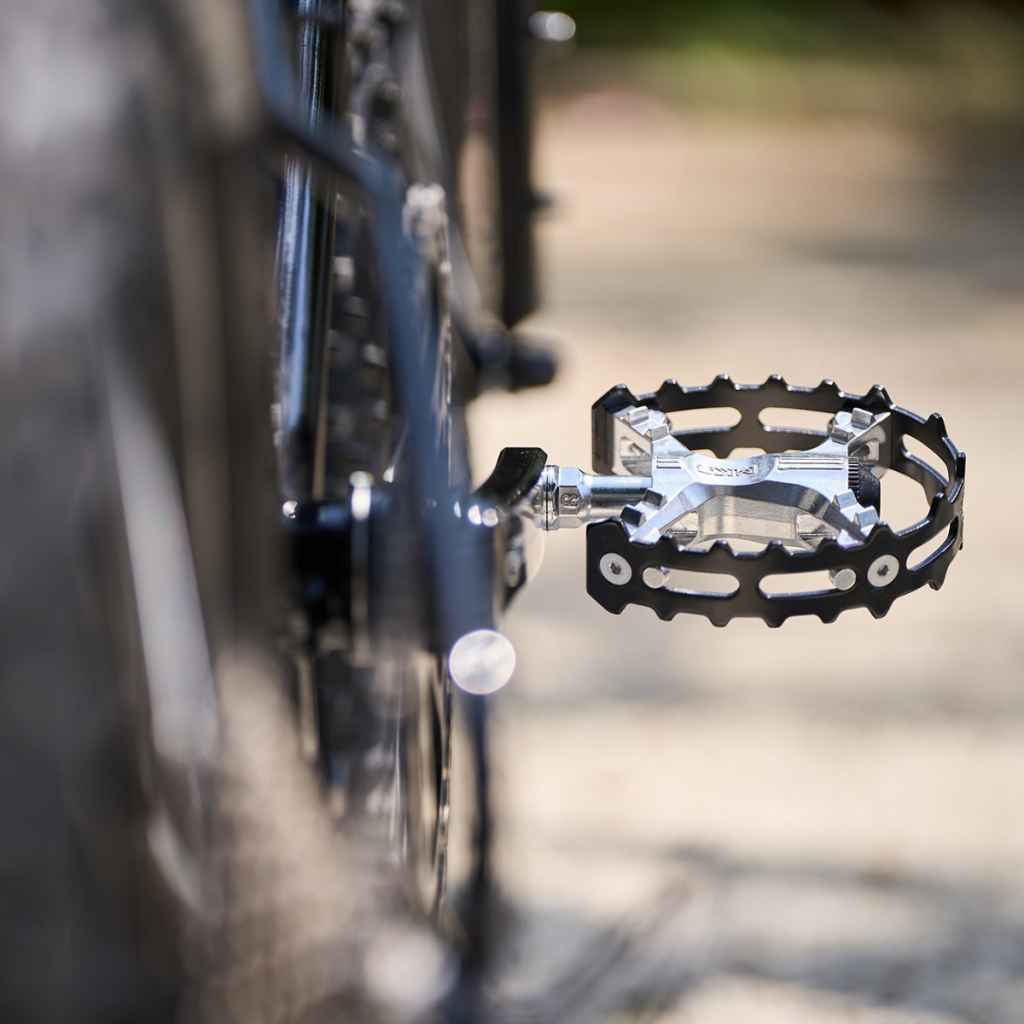 triple eight pedale Blue Lug Bear Trap Pedals